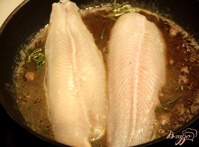 Фото приготовление рецепта: Рыба глазированная шаг №5