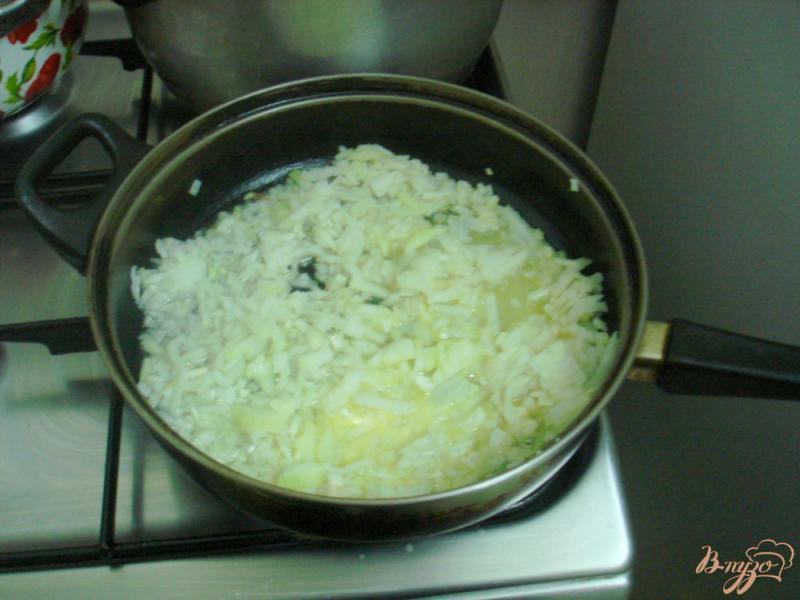 Фото приготовление рецепта: Вареники с картофелем, грибами и сыром шаг №3