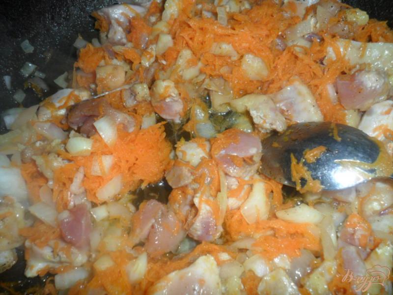 Фото приготовление рецепта: Картофельное пюре с мясом и овощами шаг №3