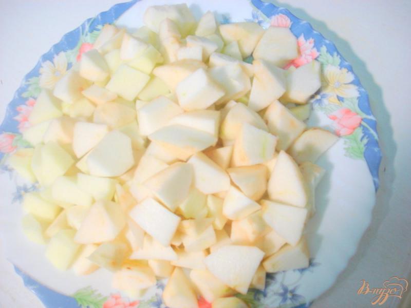 Фото приготовление рецепта: Слоёные конвертики с яблоками шаг №2
