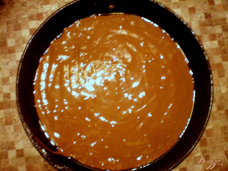 Фото приготовление рецепта: Шоколадное пирожное с творожной начинкой шаг №4