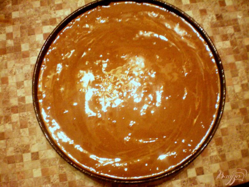 Фото приготовление рецепта: Шоколадное пирожное с творожной начинкой шаг №6