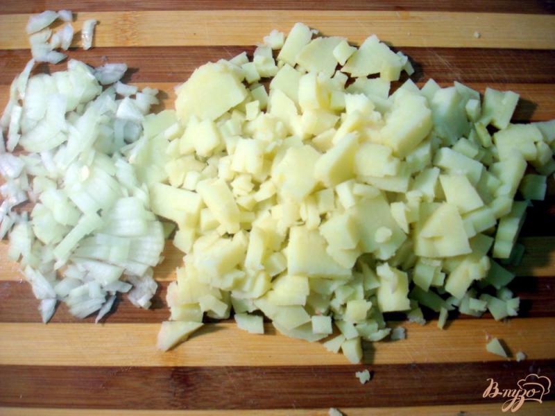 Фото приготовление рецепта: Свекольный деревенский салат шаг №2