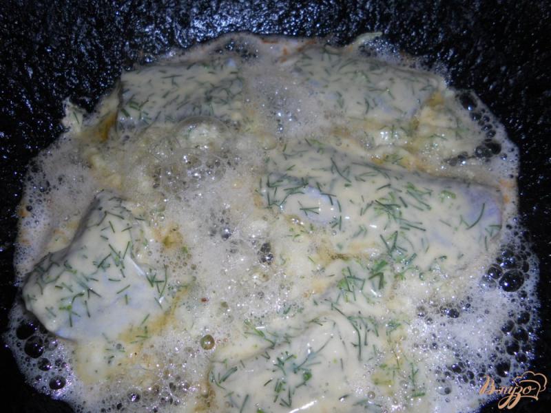 Фото приготовление рецепта: Филе минтая в кляре с укропом шаг №9