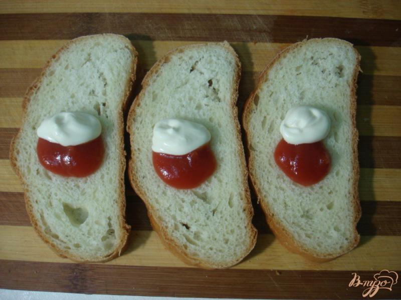 Фото приготовление рецепта: Горячий бутерброд шаг №1