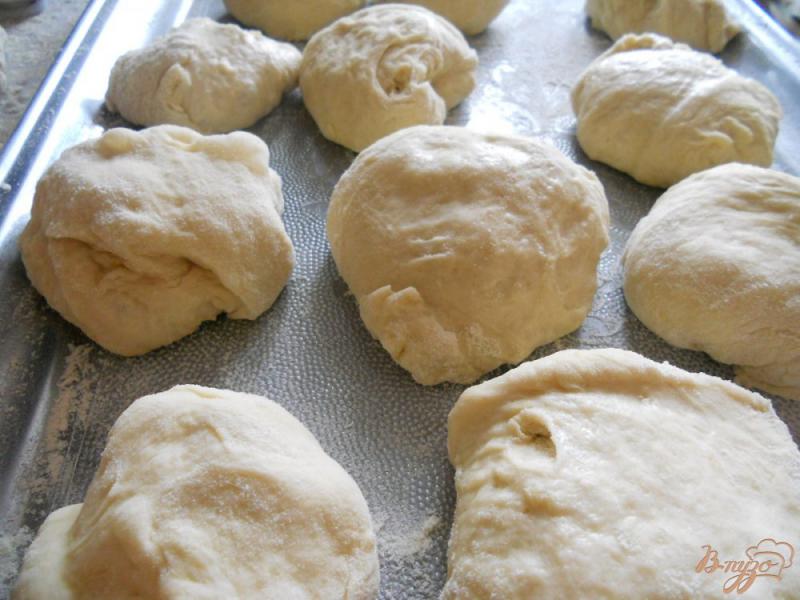 Фото приготовление рецепта: Пирожки с начинкой из квашеной капусты шаг №10