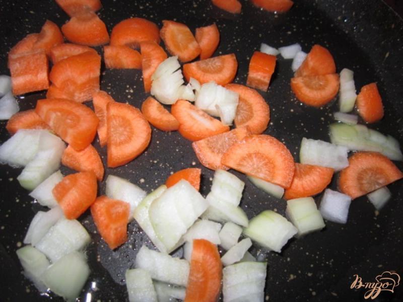 Фото приготовление рецепта: Картофельный суп с мясными фрикадельками шаг №3