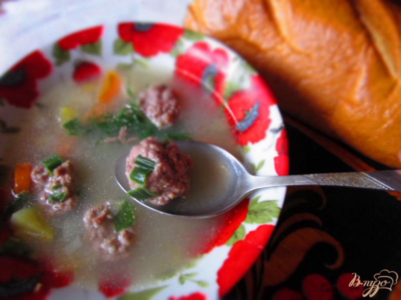 Фото приготовление рецепта: Картофельный суп с мясными фрикадельками шаг №5