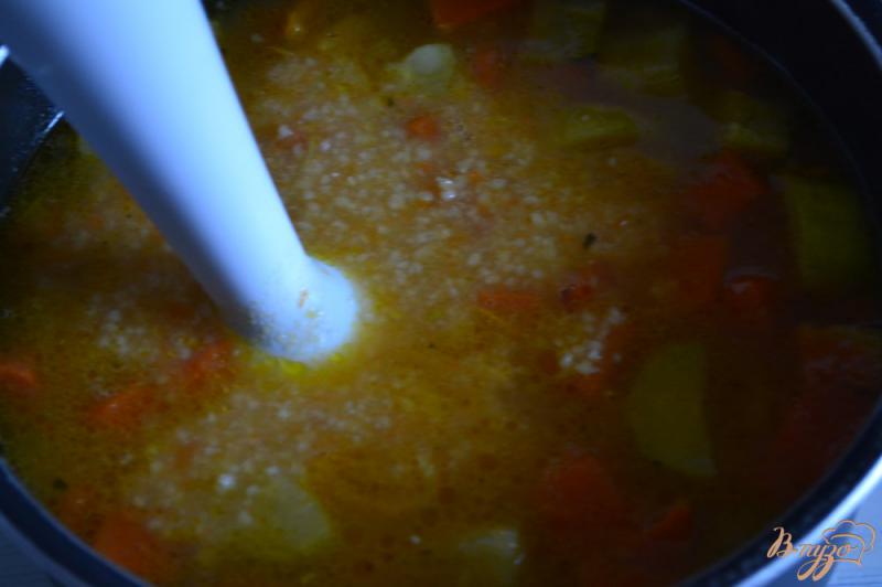 Фото приготовление рецепта: Суп-пюре из печеных овощей с булгуром шаг №5