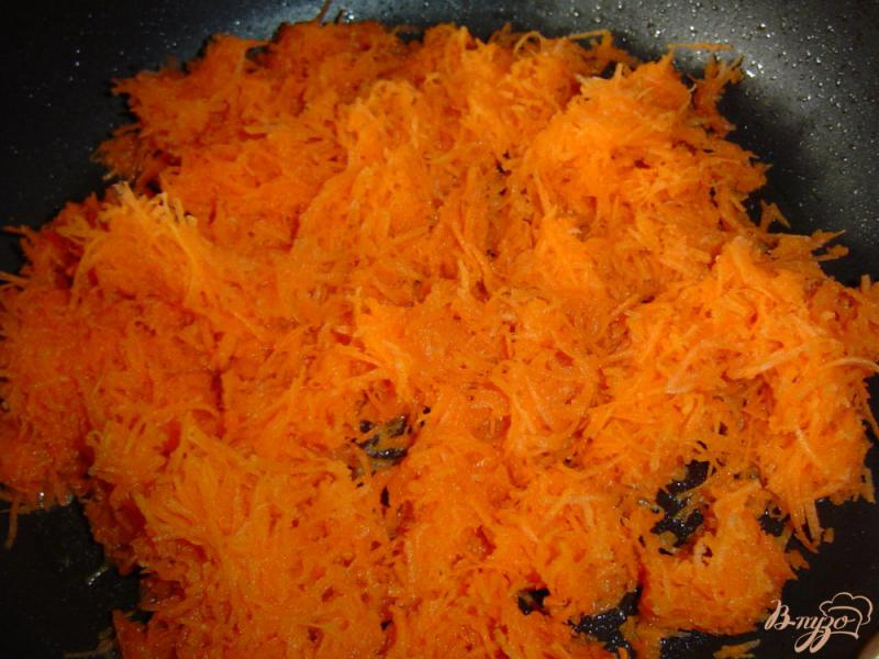 Фото приготовление рецепта: Рулет морковно-творожный шаг №1