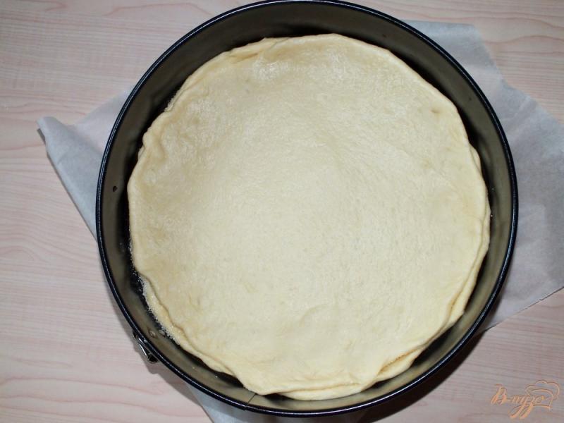 Фото приготовление рецепта: Узорчатый пирог с сахаром шаг №6