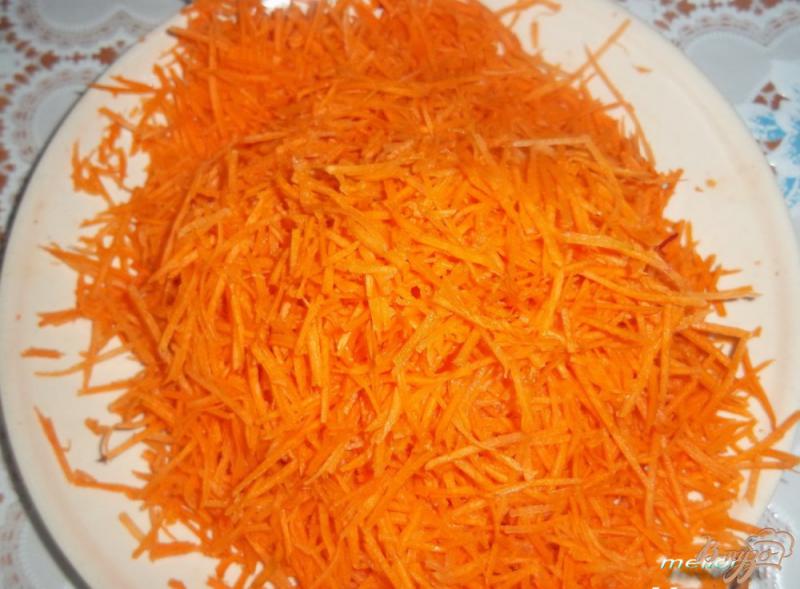 Фото приготовление рецепта: Закуска из капусты, моркови и свеклы шаг №3