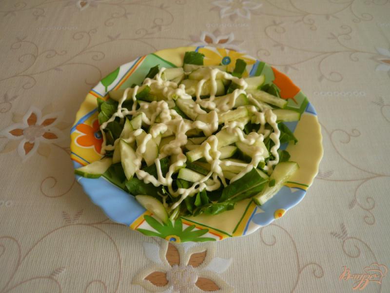 Фото приготовление рецепта: Салат с палтусом шаг №4