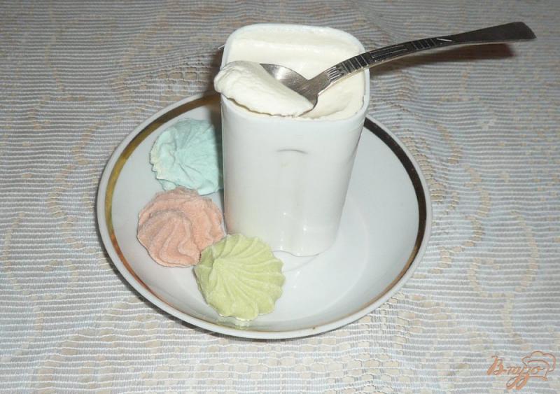 Фото приготовление рецепта: Ванильный йогурт в мультиварке шаг №8
