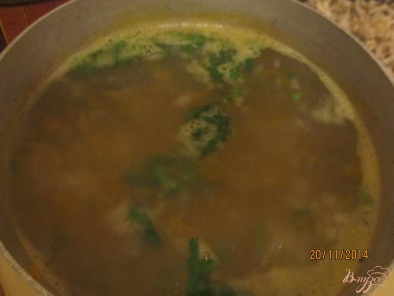 Фото приготовление рецепта: Суп домашний с вермишелью шаг №4