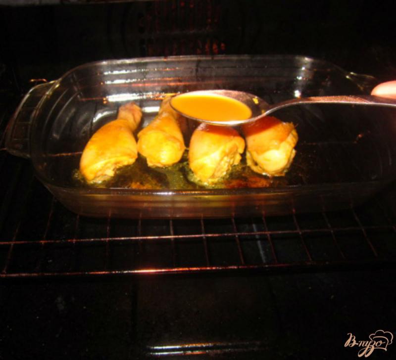 Фото приготовление рецепта: Куриные голени маринованные в соево-апельсиновом маринаде шаг №6