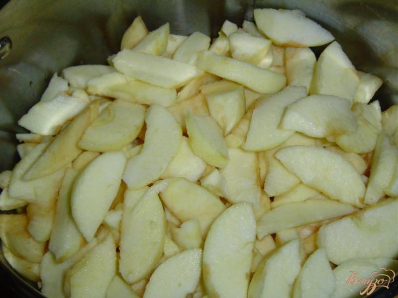Фото приготовление рецепта: Нежное яблочное пюре со сгущенным молоком шаг №1