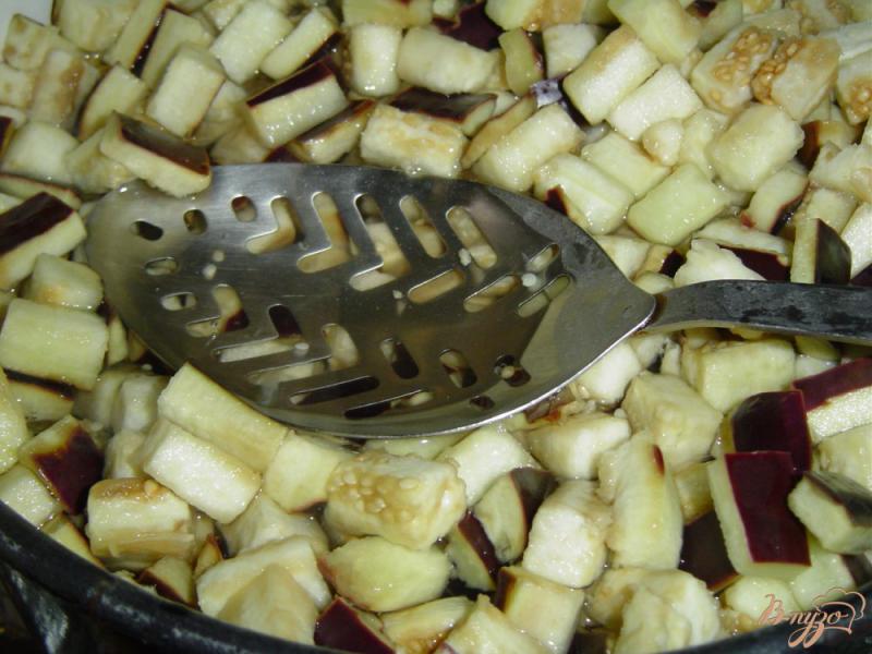 Фото приготовление рецепта: Баклажаны с чесноком и горьким перцем шаг №2