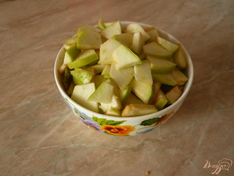 Фото приготовление рецепта: Яблочное варенье с апельсином и корицей шаг №4