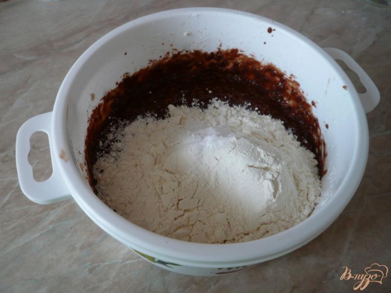 Фото приготовление рецепта: Овсяный пирог с вишневым вареньем шаг №12