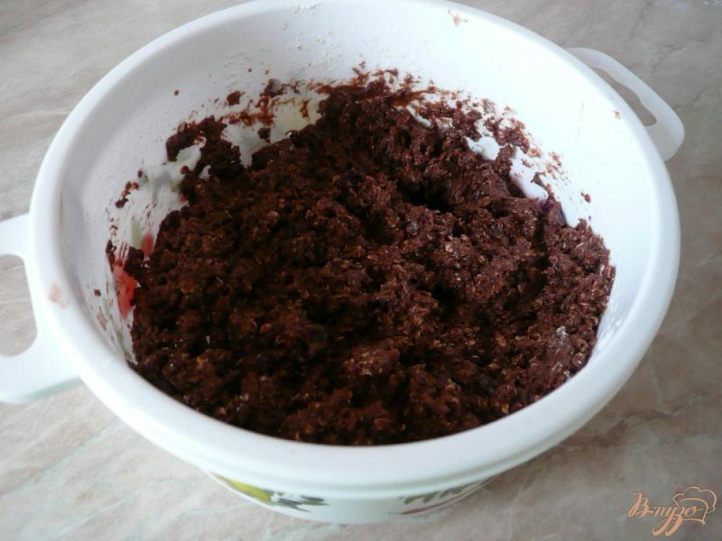 Фото приготовление рецепта: Овсяный пирог с вишневым вареньем шаг №14