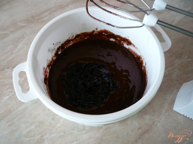 Фото приготовление рецепта: Овсяный пирог с вишневым вареньем шаг №7
