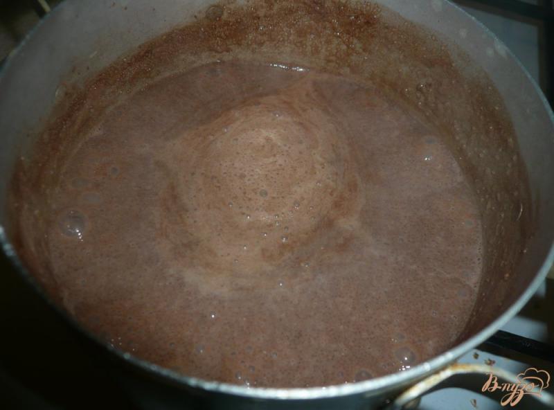 Фото приготовление рецепта: Манная каша с какао шаг №5
