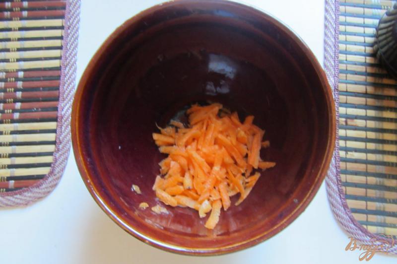 Фото приготовление рецепта: Картофель запечный в горшочках с шафраном. шаг №1