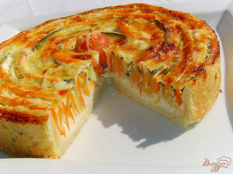 Фото приготовление рецепта: Овощной пирог «Осеннее солнце» шаг №12