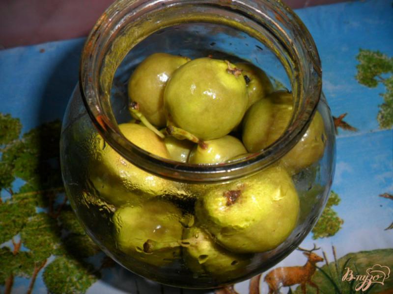 Фото приготовление рецепта: Грушово-яблочный компот на зиму шаг №3