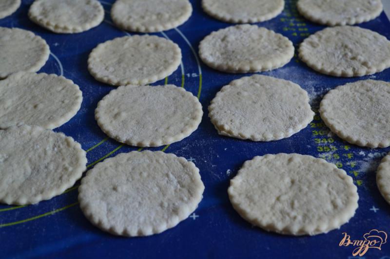 Фото приготовление рецепта: Пирог с малиновым вареньем шаг №2