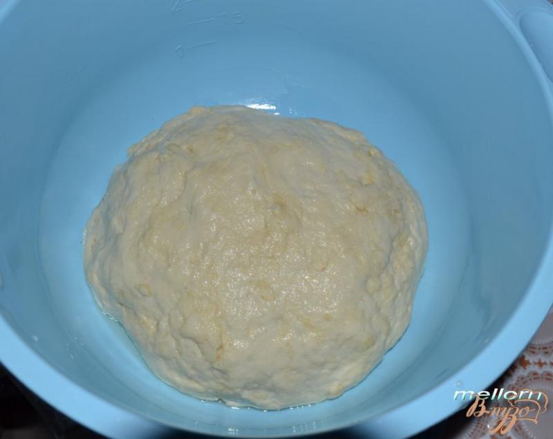 Фото приготовление рецепта: Булка из сливочного крема шаг №3