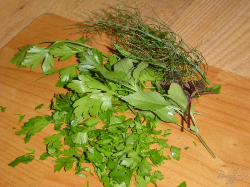 Фото приготовление рецепта: Зеленый салат с помидорами черри и пармезаном шаг №3