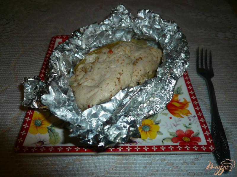 Фото приготовление рецепта: Куриная грудка, запеченная с яблоками шаг №8