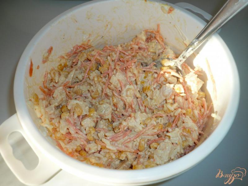 Фото приготовление рецепта: Салат с рисом, курицей и морковью по-корейски шаг №4