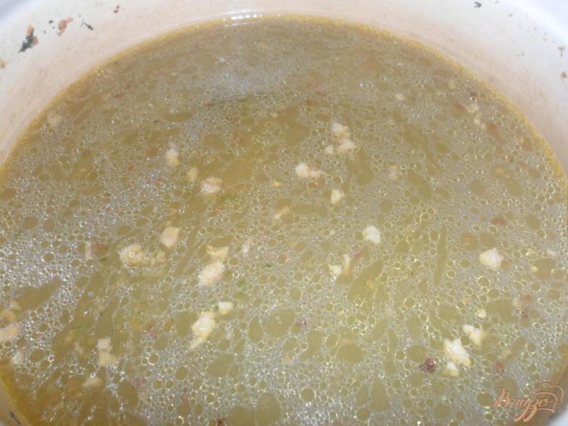 Фото приготовление рецепта: Суп с куриным жиром шаг №5