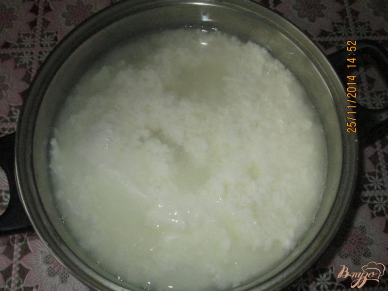 Фото приготовление рецепта: Домашний творог из прокисшего молока шаг №2