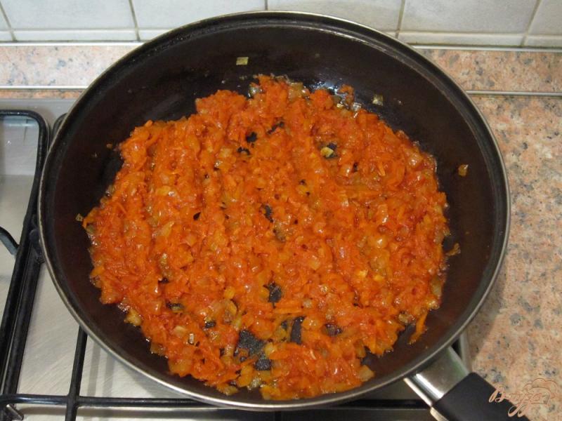 Фото приготовление рецепта: Толстолобик с овощами шаг №6