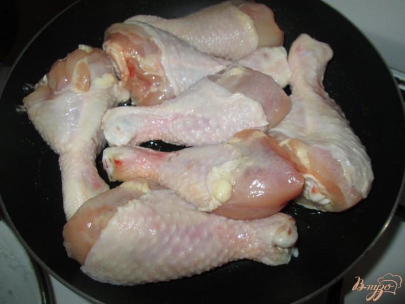 Фото приготовление рецепта: Куриная голень с кунжутом и соевым соусом шаг №1