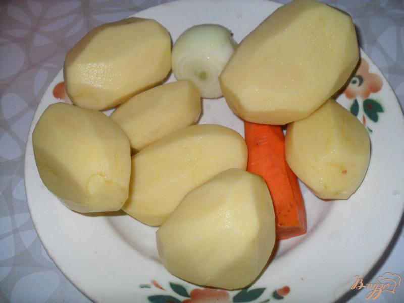 Фото приготовление рецепта: Томатный суп с фрикадельками шаг №3