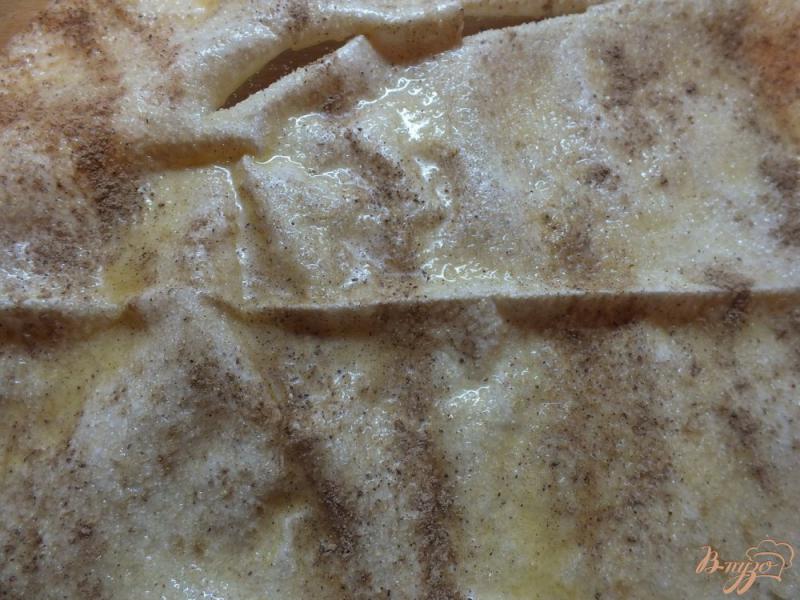 Фото приготовление рецепта: Печенье хрустики из лаваша с корицей шаг №4