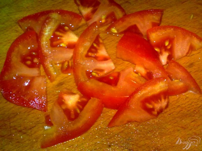Фото приготовление рецепта: Салат овощной со сливами шаг №4