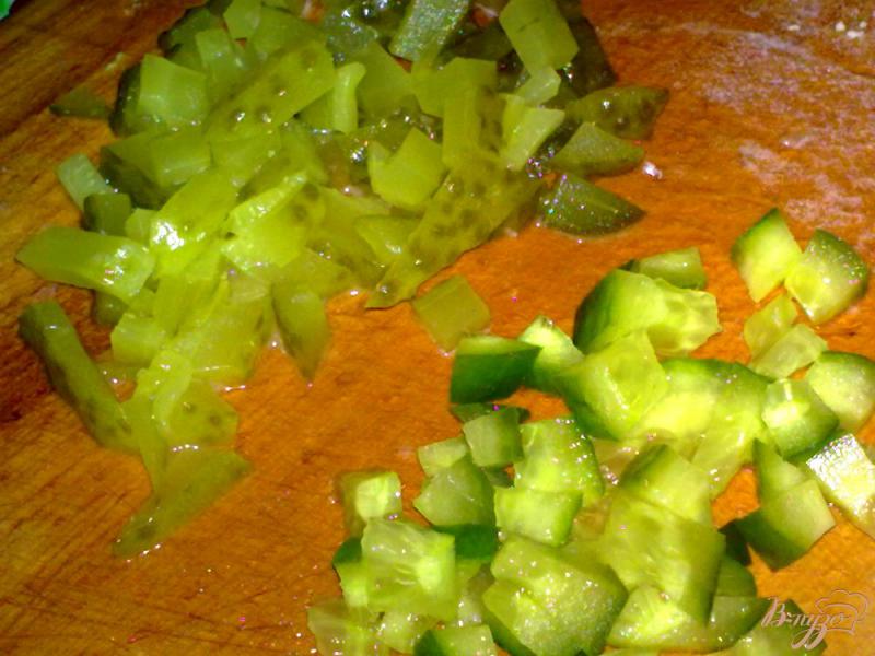 Фото приготовление рецепта: Салат из пекинской капусты с яйцом шаг №3