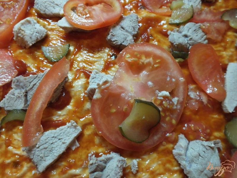 Фото приготовление рецепта: Пицца на корже из лаваша с говядиной шаг №5