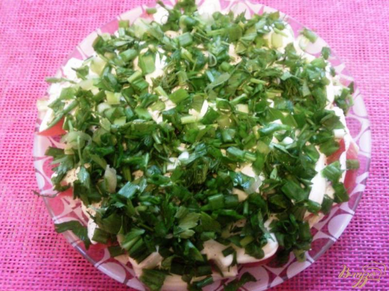 Фото приготовление рецепта: Салат из помидоров и яиц шаг №4