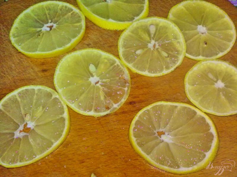 Фото приготовление рецепта: Закуска на лимоне шаг №1