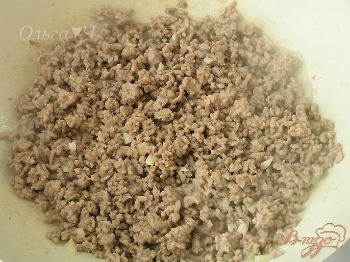 Фото приготовление рецепта: Свинина с огурцами и коричневым рисом шаг №2