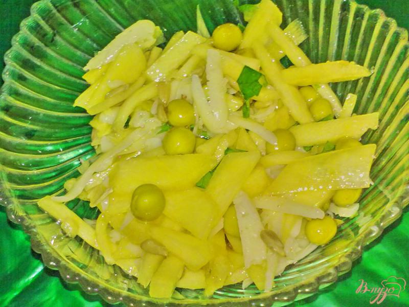 Фото приготовление рецепта: Салат из кабачка с сыром шаг №5