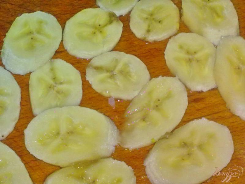 Фото приготовление рецепта: Салат «Сытный» с бананом шаг №3