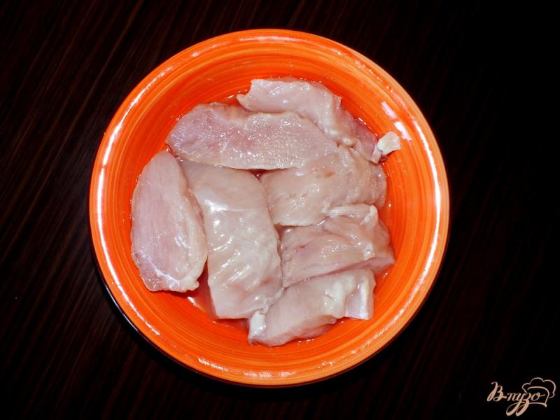 Фото приготовление рецепта: Куриная грудка в горчичном соусе шаг №1